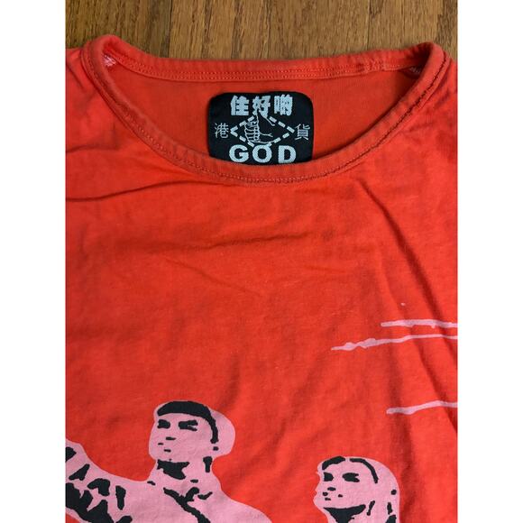 GOD Goods of Desire Hong Kong Graphic T-Shirt Red Pink Propaganda Style Men’s M - Picture 5 of 6